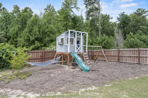 Exterior - 178 Kinkaid Ct, Hampstead, NC 28443 photo 8 of 8