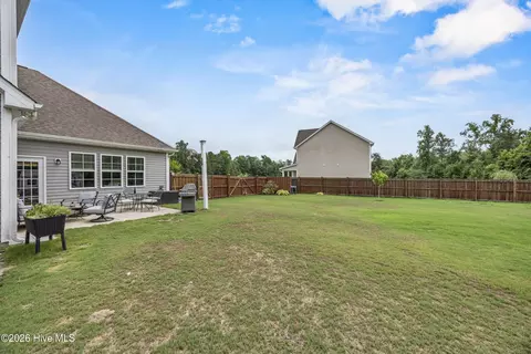 Exterior - 178 Kinkaid Ct, Hampstead, NC 28443 photo 3 of 8