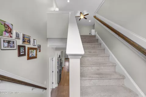 Entry Way - 178 Kinkaid Ct, Hampstead, NC 28443 photo 3 of 4