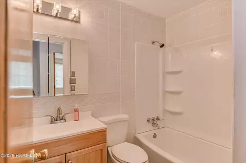 Bath - 2205 Baxter Ct, Augusta, GA 30906 photo 2 of 2