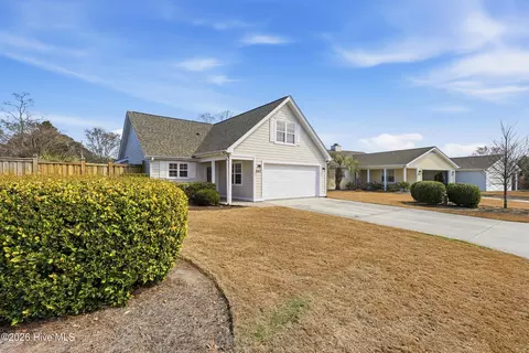 505 Sandcastle Ct, Wilmington, NC 28405