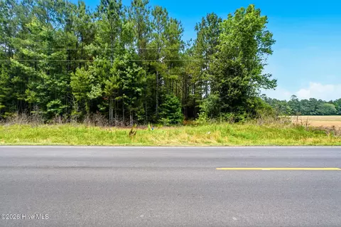 422 Benton Rd SE, Bolivia, NC 28422
