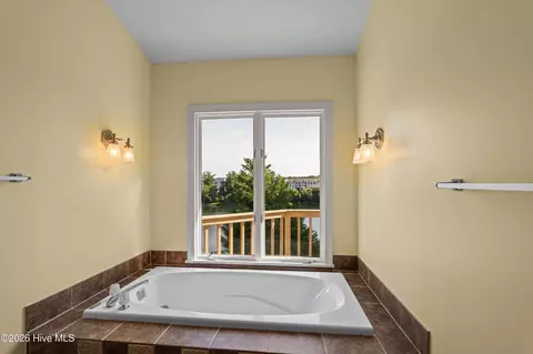 Bath - 1401 Waters Edge Dr, Augusta, GA 30901 photo 7 of 7