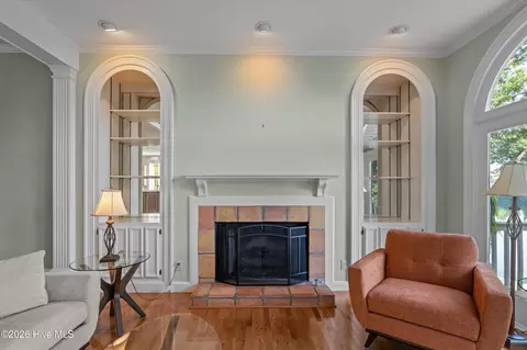 Living - 1401 Waters Edge Dr, Augusta, GA 30901 photo 4 of 5