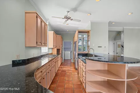Kitchen - 1401 Waters Edge Dr, Augusta, GA 30901 photo 3 of 6