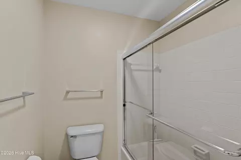 Bath - 1401 Waters Edge Dr, Augusta, GA 30901 photo 3 of 7