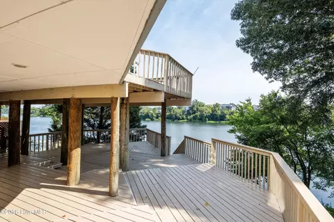 Exterior - 1401 Waters Edge Dr, Augusta, GA 30901 photo 5 of 11