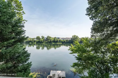 View/Area - 1401 Waters Edge Dr, Augusta, GA 30901 photo 2 of 12