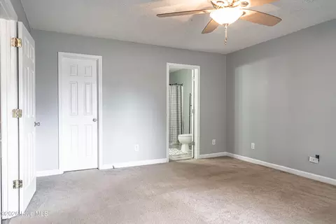 Bedroom - 1431 Hylan Ave, Hamlet, NC 28345 photo 3 of 7