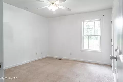 Bedroom - 1431 Hylan Ave, Hamlet, NC 28345 photo 4 of 7