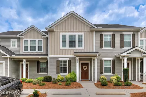 697 Aberdeen Cir, Grovetown, GA 30813