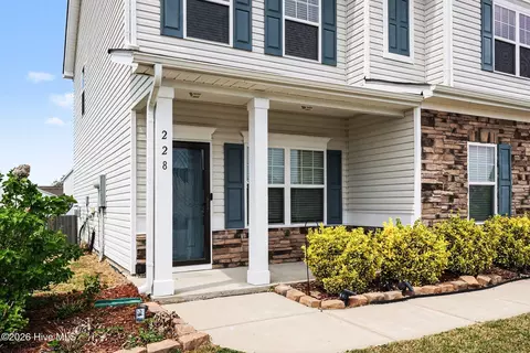 Exterior - 228 Monroe Fields Dr, Benson, NC 27504 photo 2 of 8