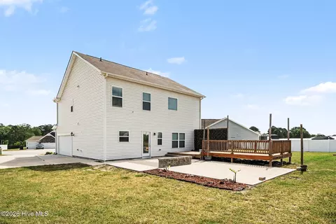 Exterior - 228 Monroe Fields Dr, Benson, NC 27504 photo 6 of 8