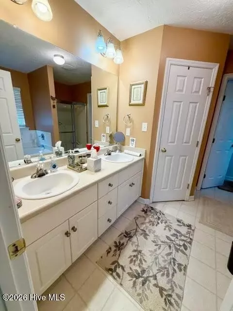 Bath - 3998 Madison Ln, Augusta, GA 30909 photo 1 of 1
