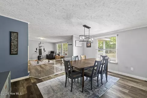 Dining - 126 Elizabeth Dr E, Hubert, NC 28539 photo 2 of 3