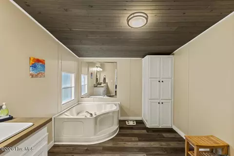 Bath - 126 Elizabeth Dr E, Hubert, NC 28539 photo 3 of 4