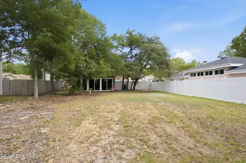 206 E Oak Island Dr, Oak Island, NC 28465
