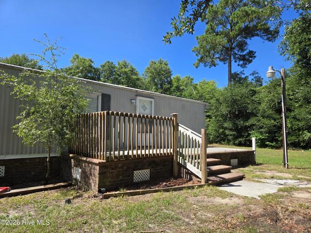 725 Pearson Cir, Newport, NC 28570