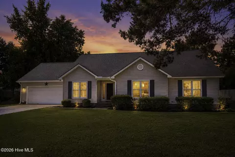 322 Oakland Dr, Wilmington, NC 28405