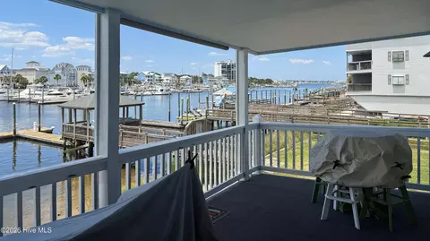 513 Canal Dr UNIT A1, Carolina Beach, NC 28428