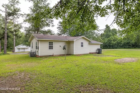 Exterior - 2140 Veterans Dr, Augusta, GA 30909 photo 3 of 5