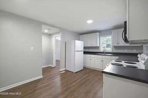 Entry Way - 2140 Veterans Dr, Augusta, GA 30909 photo 1 of 2