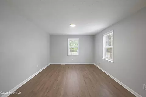 Living - 2140 Veterans Dr, Augusta, GA 30909 photo 5 of 7
