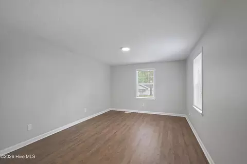 Living - 2140 Veterans Dr, Augusta, GA 30909 photo 7 of 7