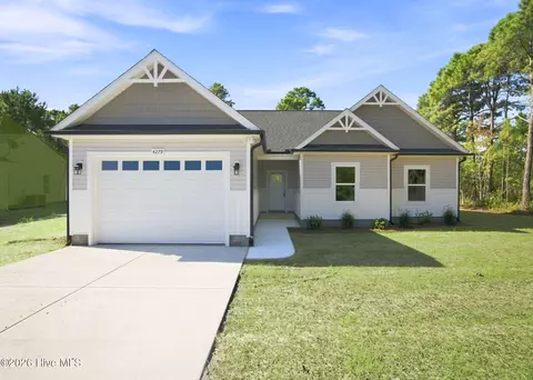 4279 River Birch Dr, Southport, NC 28461