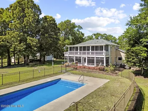 Exterior - 148 E Ivybridge Dr, Hubert, NC 28539 photo 1 of 19