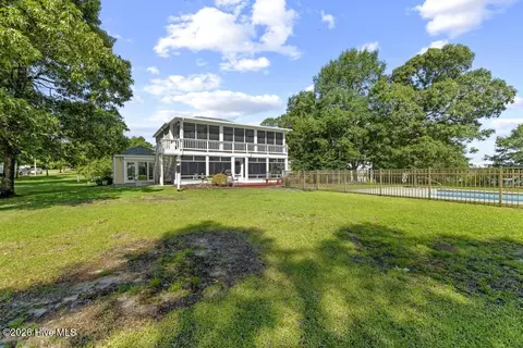 Exterior - 148 E Ivybridge Dr, Hubert, NC 28539 photo 10 of 19