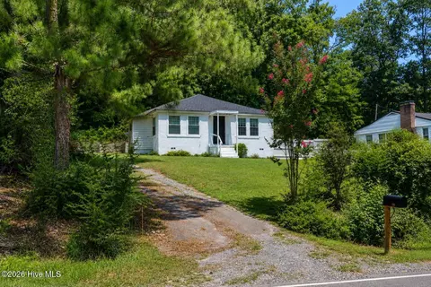 109 Old Glendon Rd, Carthage, NC 28327