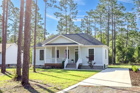 1150 Maple Rd, Southport, NC 28461