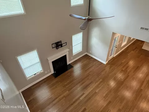 Living - 530 N Ridgecrest St, Pinebluff, NC 28373 photo 4 of 6