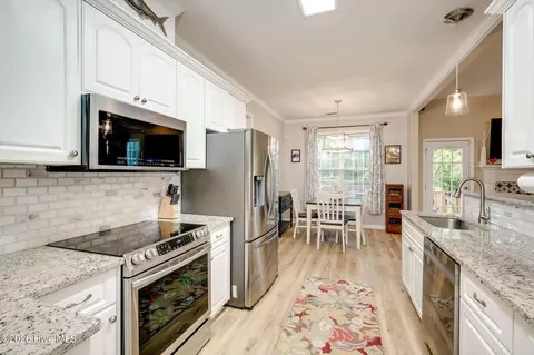 Kitchen - 1104 Hunters Cv, Evans, GA 30809 photo 5 of 5