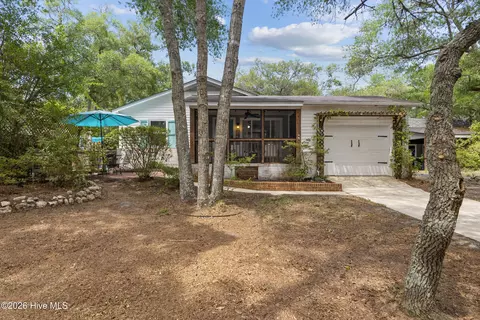2606 E Oak Island Dr, Oak Island, NC 28465