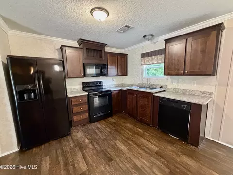 Kitchen - 167 Squirrel Rd, Clarks Hill, SC 29821 photo 1 of 1