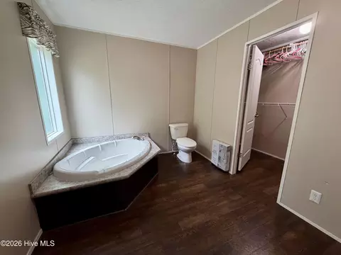 Bath - 167 Squirrel Rd, Clarks Hill, SC 29821 photo 2 of 5