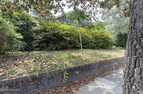 126 Brookwood Ave, Wilmington, NC 28403