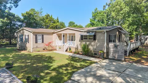 1947 Sloop Point Loop Rd, Hampstead, NC 28443 photo 6
