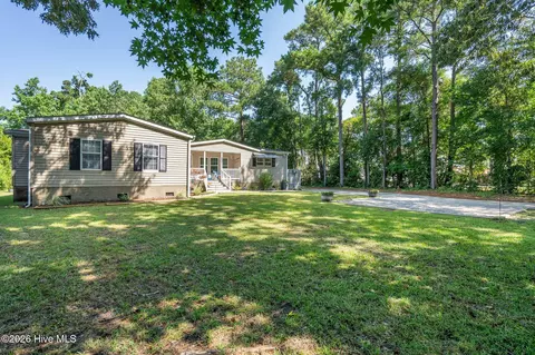 1947 Sloop Point Loop Rd, Hampstead, NC 28443 photo 3
