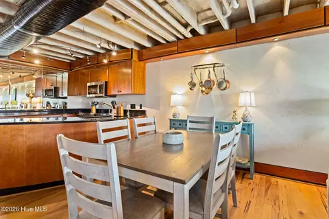 101 S Lumina Ave UNIT 9, Wrightsville Beach, NC 28480