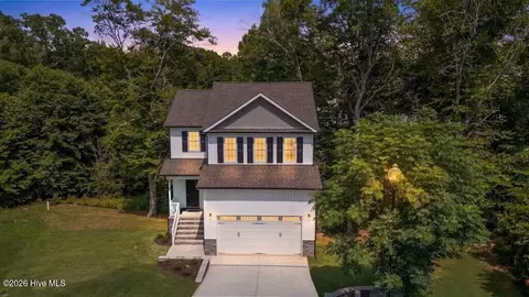 60 Greenfield Ln, Clayton, NC 27527