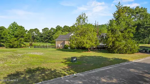 146 Cedar Point Dr, Wallace, NC 28466 photo 4