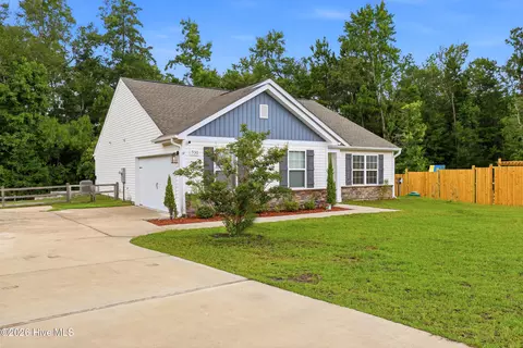 Exterior - 530 Poppleton Dr, Hampstead, NC 28443 photo 2 of 13
