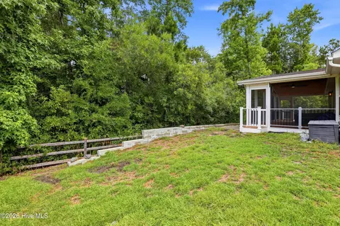 Exterior - 530 Poppleton Dr, Hampstead, NC 28443 photo 8 of 13