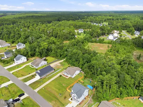 View/Area - 530 Poppleton Dr, Hampstead, NC 28443 photo 7 of 17