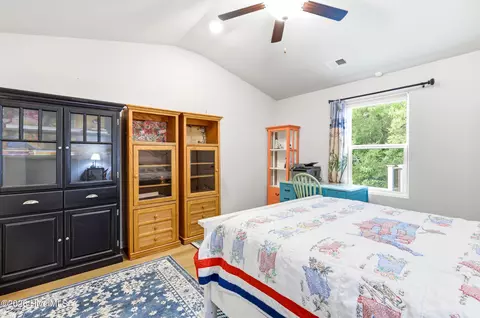 Bedroom - 530 Poppleton Dr, Hampstead, NC 28443 photo 2 of 7