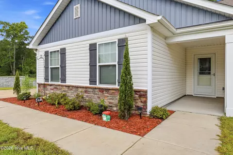 Exterior - 530 Poppleton Dr, Hampstead, NC 28443 photo 4 of 13