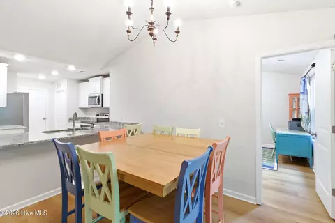 Dining - 530 Poppleton Dr, Hampstead, NC 28443 photo 2 of 2
